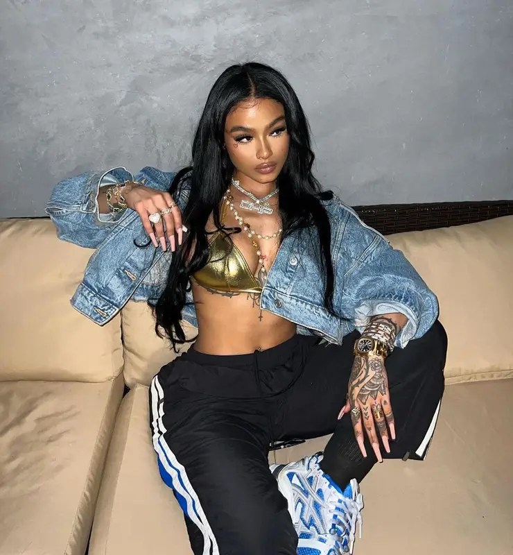India Love outfit in Balenciaga, 2022
