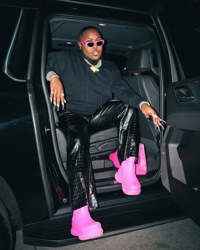 Saucy Santana outfit in Off-White, Hermes, and Balenciaga, 2022