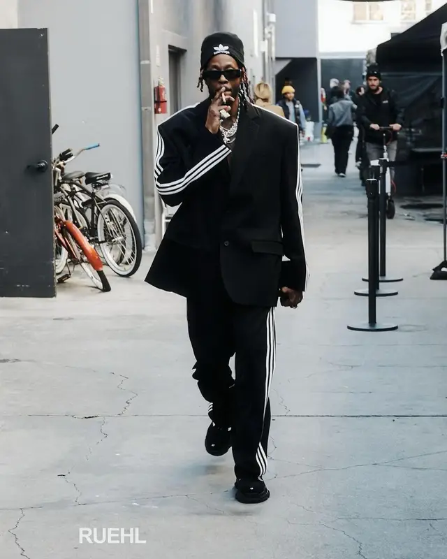 2 Chainz outfit in Adidas and Balenciaga, 2022