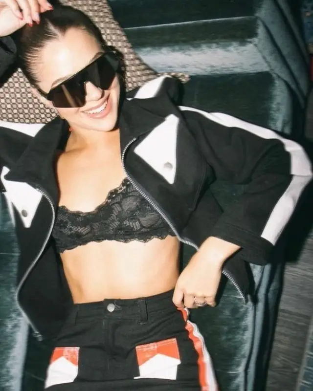 Tessa Brooks outfit in Ian Alexander, 2022