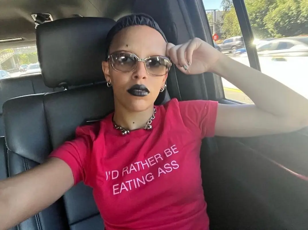 Doja Cat outfit in Edna St Louis and OHT, 2022