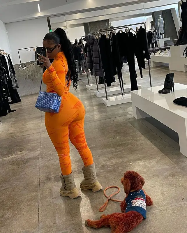 Raven Tracy outfit in Lapp and Yeezy, 2021