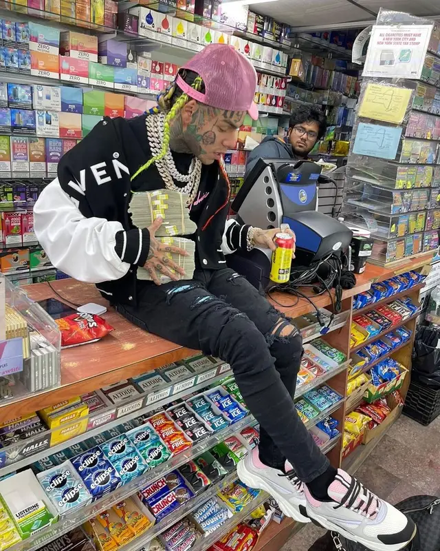 6ix9ine outfit in Givenchy, Amiri, and Dior, 2022