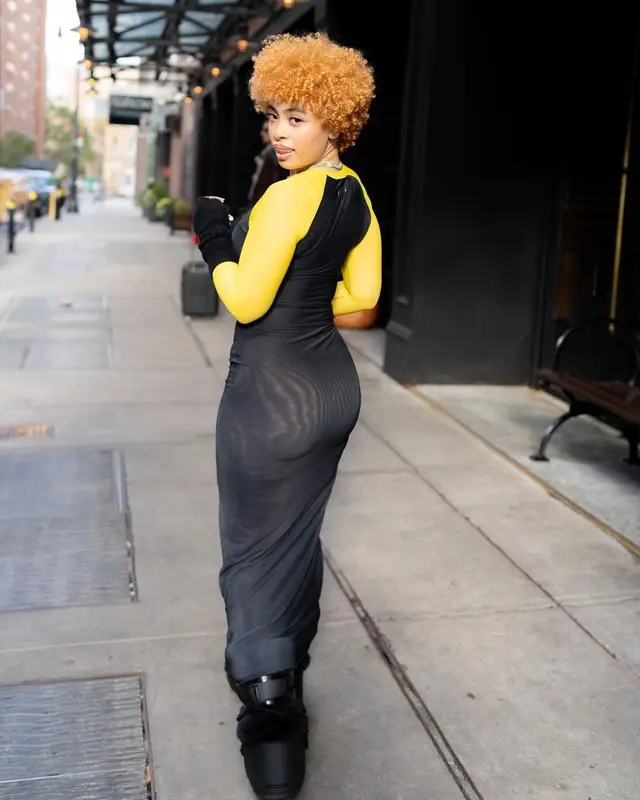 Ice Spice outfit in Moon Boot, 2022
