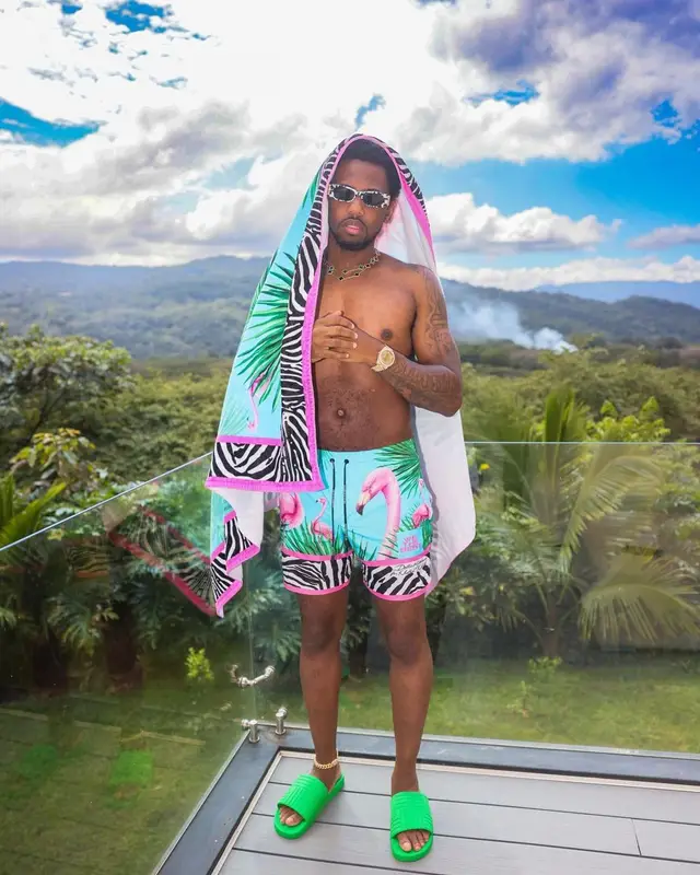 Fabolous outfit in Dolce & Gabbana, Balenciaga, and Bottega Veneta, 2022