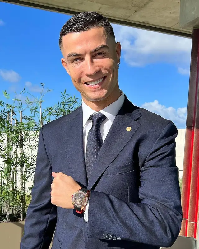 Cristiano Ronaldo outfit in Jacob & Co., 2022