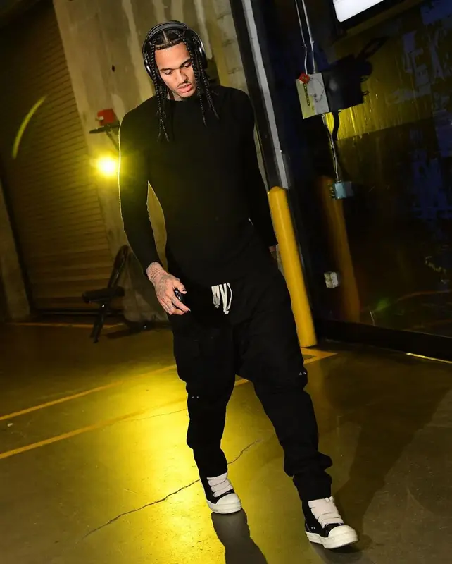 Jordan Clarkson outfit in Rick Owens and Apple, 2022