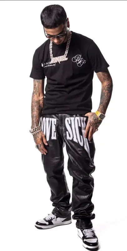 Anuel AA outfit in Lovesick, 2022