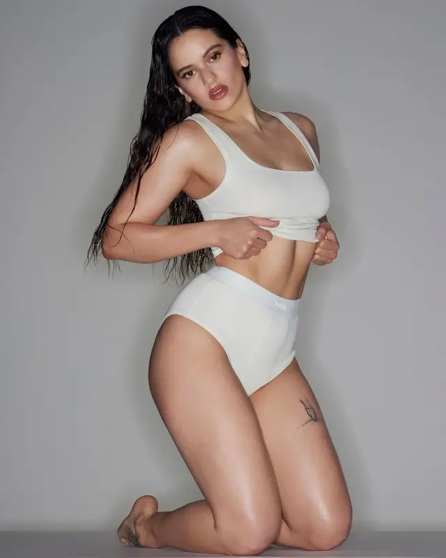 Rosalia outfit in Skims, 2022