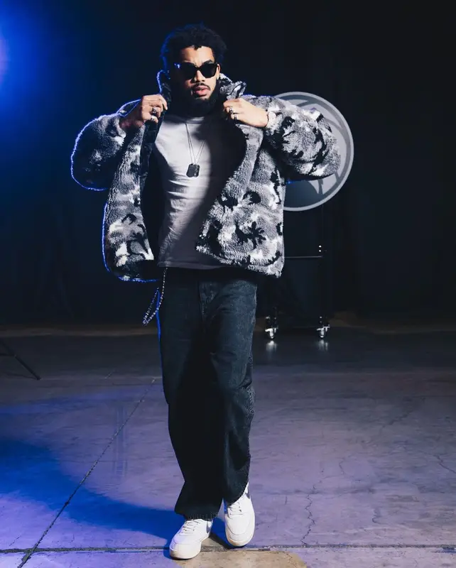 Karl Anthony Towns outfit in Balenciaga, Nike, and Off-White, 2022