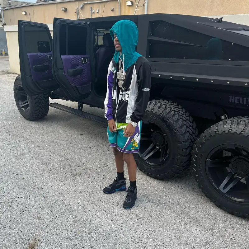 Nardo Wick outfit in Louis Vuitton and Jordan, 2022