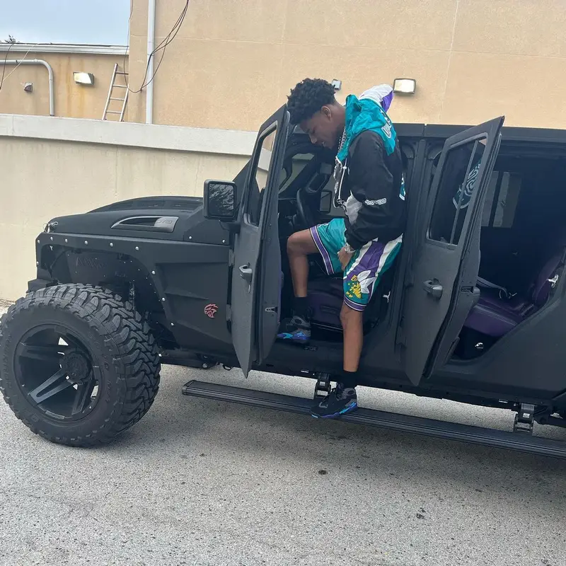 Nardo Wick outfit in Louis Vuitton and Jordan, 2022