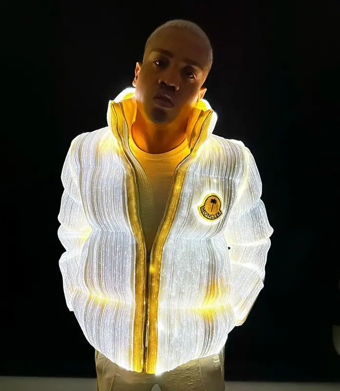 MC Davi outfit in Moncler and Palm Angels, 2022