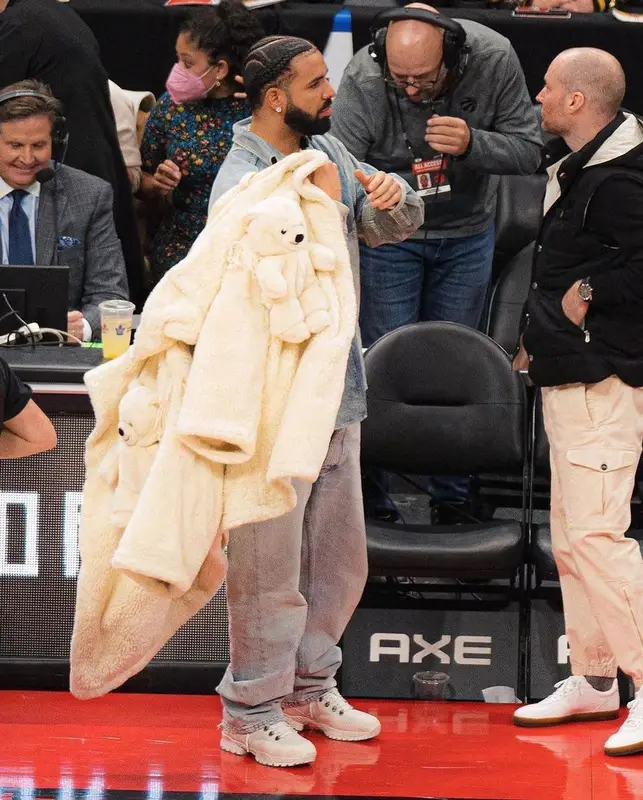 Drake outfit in Jean-Charles de Castelbajac, Ambush, and Balenciaga, 2022