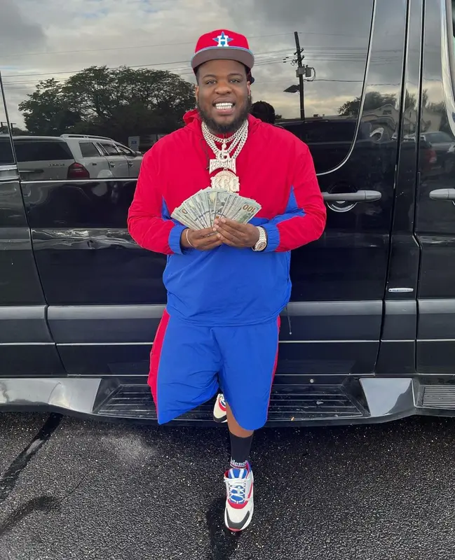 Maxo Kream outfit in Persona, Dior, and Balenciaga, 2022
