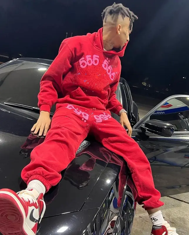 Stunna 4 Vegas outfit in Spider Worldwide and Nike, 2022