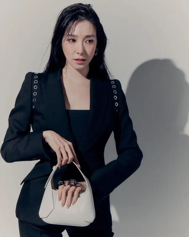 Tiffany Young outfit in Alexander McQueen, 2022