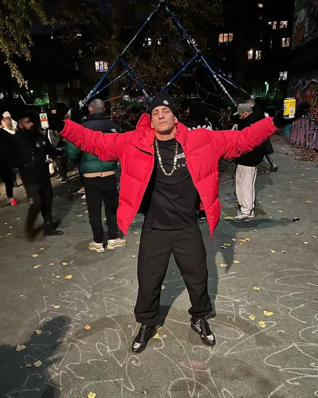 Gzuz outfit in Lacoste, Carhartt, and Moncler, 2022