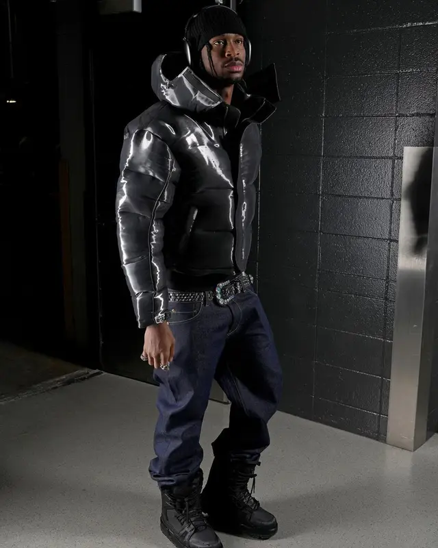 Shai outfit in Evisu, Louis Vuitton, and Apple, 2022