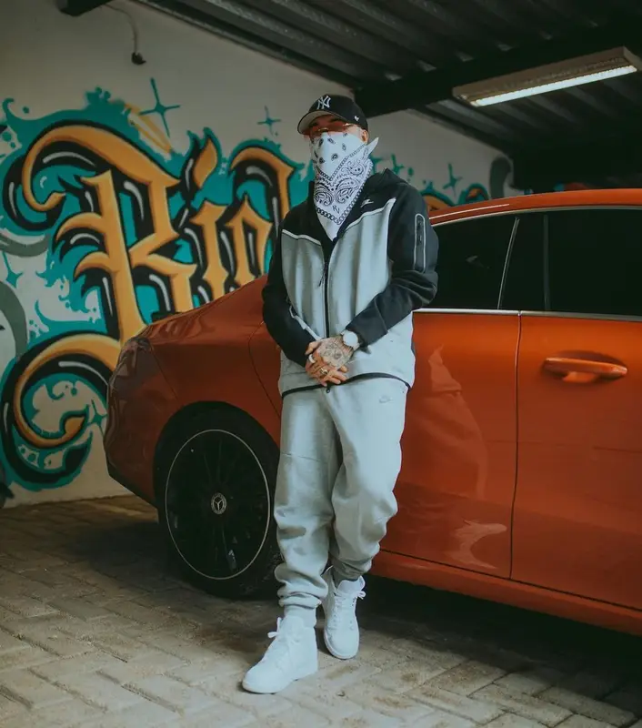 Gera MX outfit in Nike and New Era, 2022