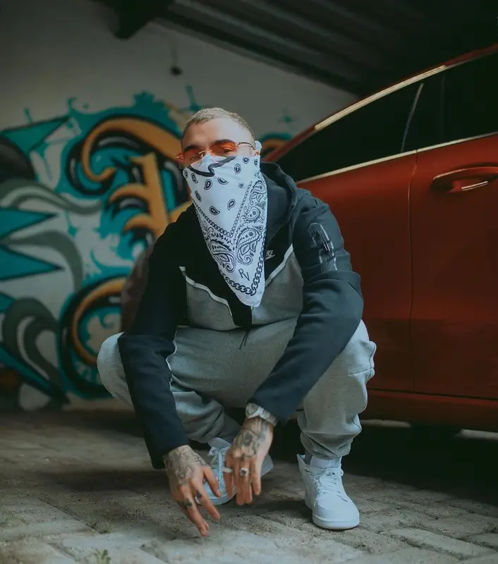 Gera MX outfit in Nike and New Era, 2022