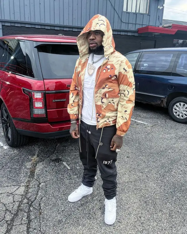 Fat Boy outfit in Hanes, Fear of God, and Nike, 2022