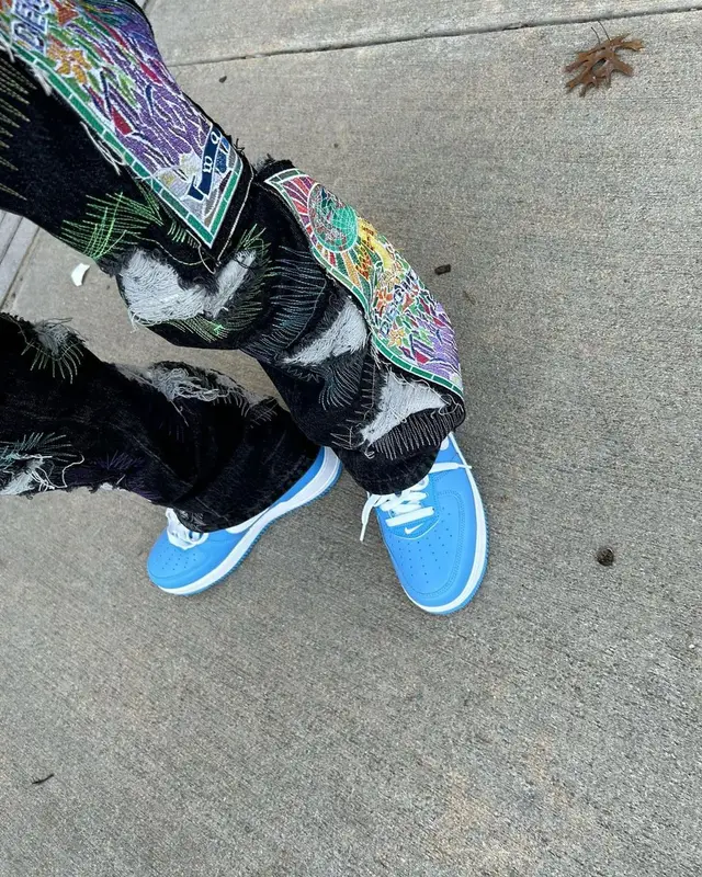 Sauce Walka outfit in Barriers, Nike, and Who Decides War, 2022