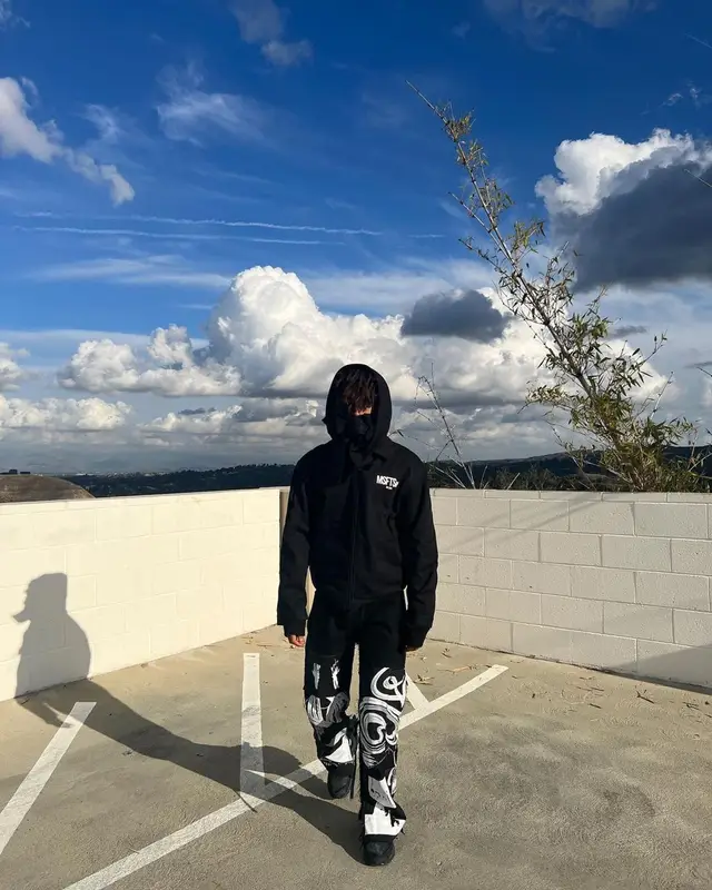 Jaden Smith outfit in MSFTSrep and New Balance, 2022