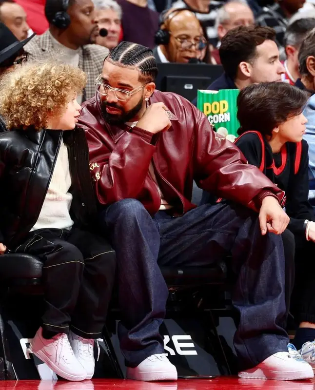 Adonis Graham outfit in Stone Island, Off-White, and Nike, 2022
