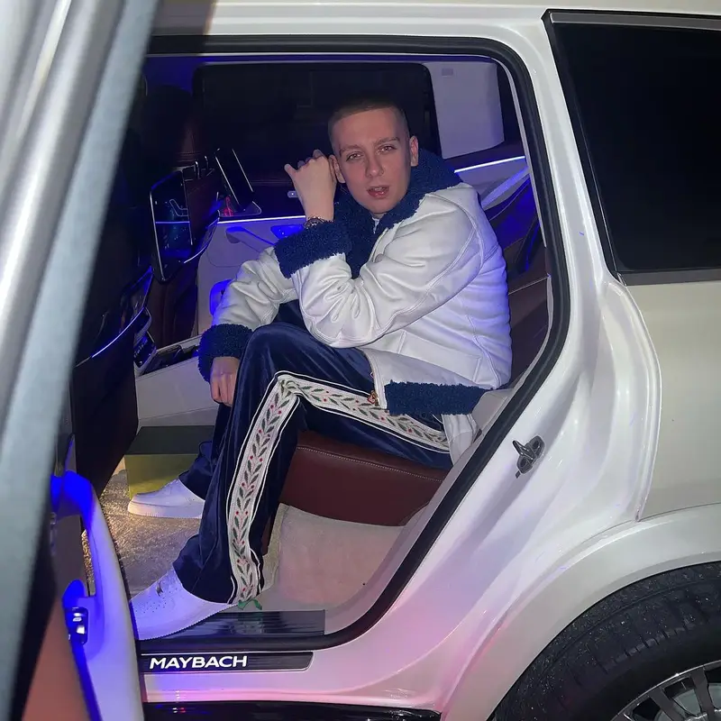 Aitch outfit in Casablanca and Nike, 2022