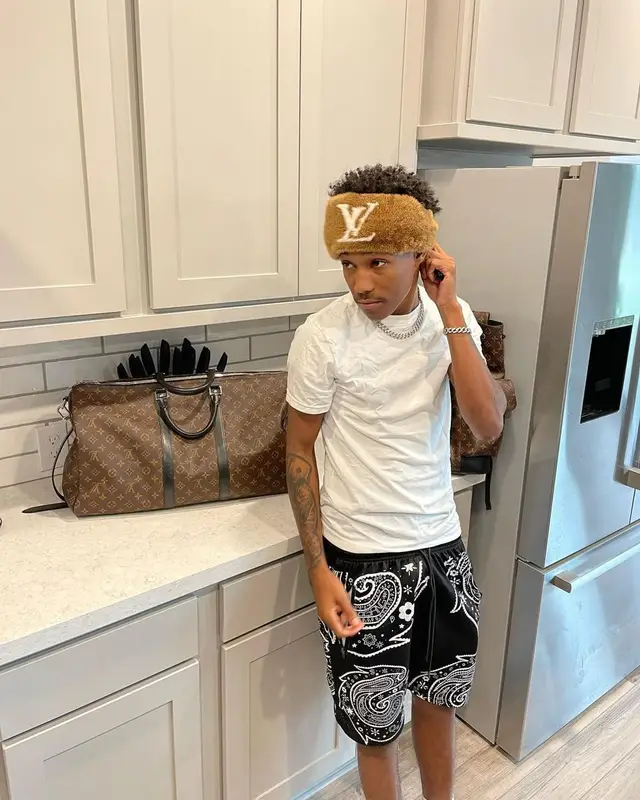 TSM Beeezy outfit in Glo Gang and Louis Vuitton, 2022