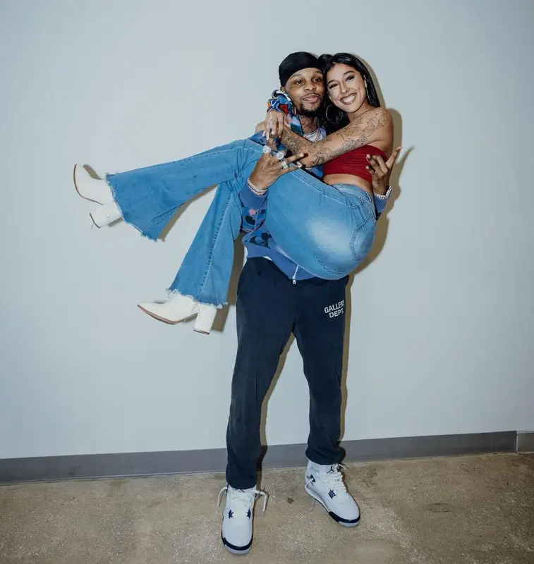 Toosii outfit in Bape, Gallery Dept., and Jordan, 2022