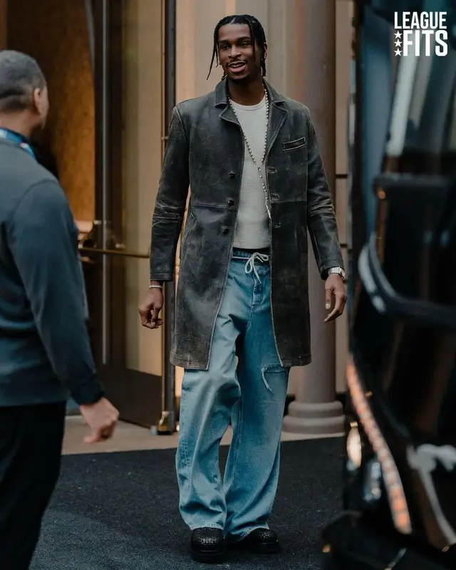 Shai outfit in Diesel and Bottega Veneta, 2022