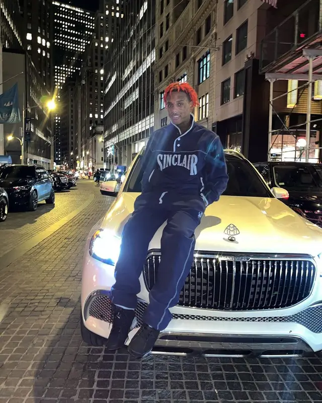 Famous Dex outfit in Sinclair and Jordan, 2022
