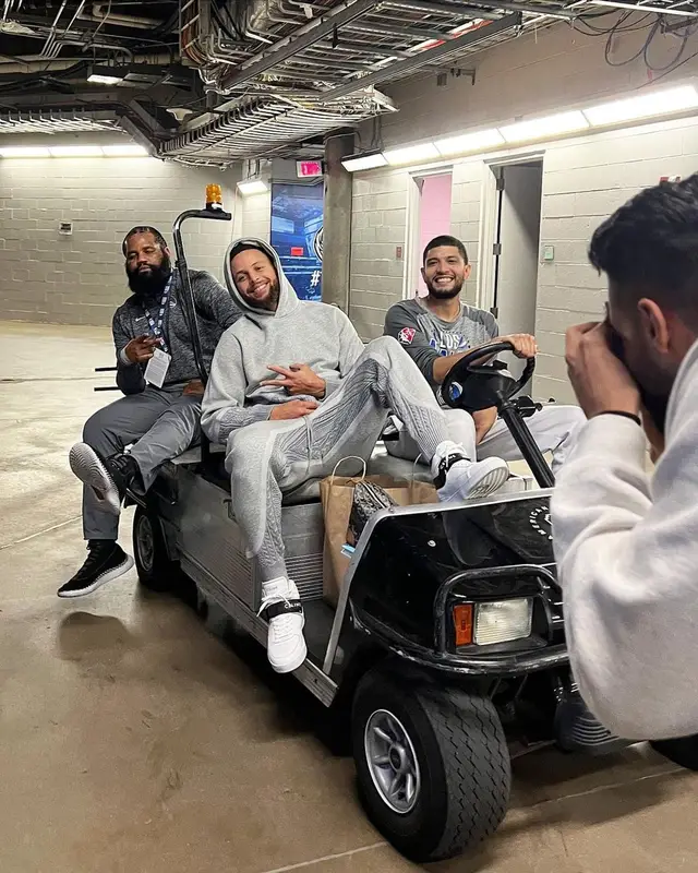 Stephen Curry outfit in Twenty, 2022