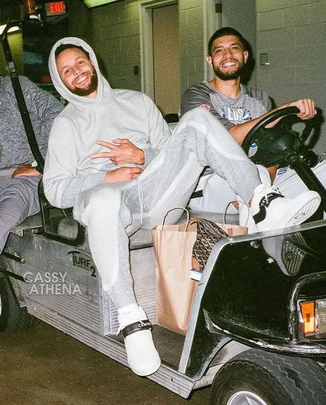 Stephen Curry outfit in Twenty, 2022