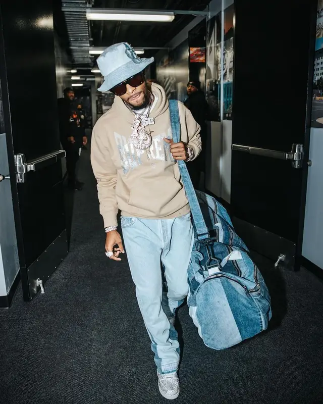 Toosii outfit in Supreme, Nike, and Gallery Dept., 2022