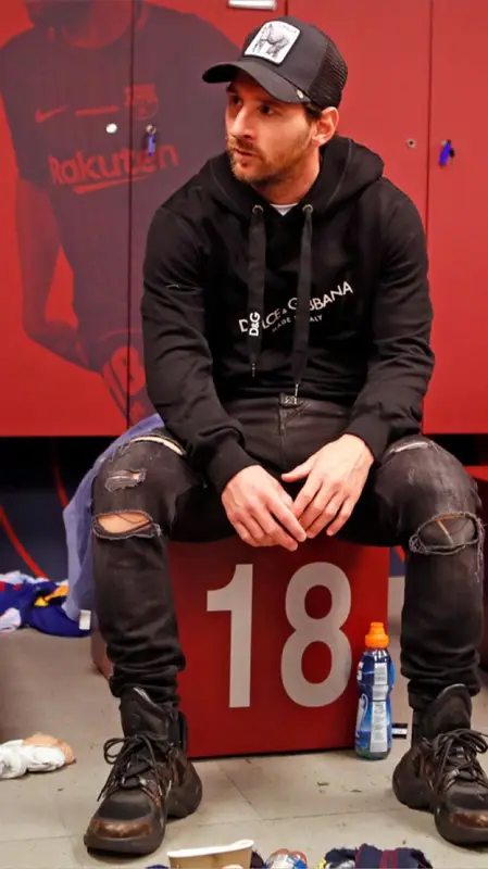 Lionel Messi outfit in Dolce & Gabbana, Dsquared2, and Goorin Bros, 2019