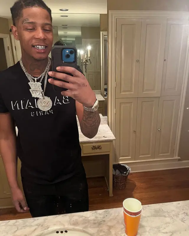 Big Scarr outfit in Balmain, Amiri, and Prada, 2022