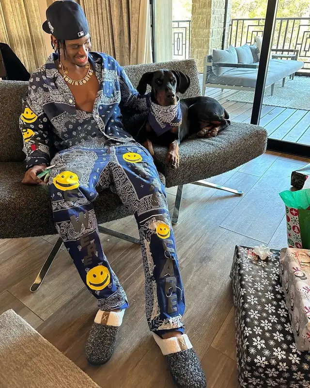 Shai outfit in Readymade and No Name, 2022