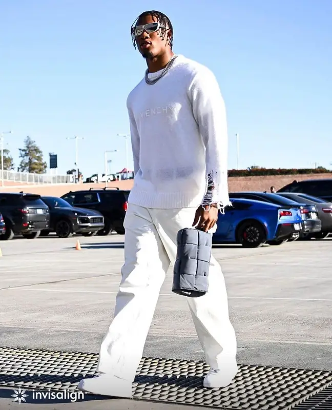 Isaiah Simmons outfit in Nike, Bottega Veneta, and Givenchy, 2022