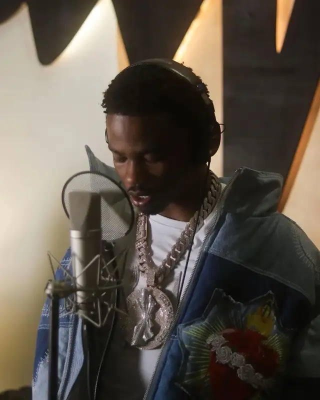Roddy Ricch outfit in Who Decides War, Polo Ralph Lauren, and Louis Vuitton, 2022