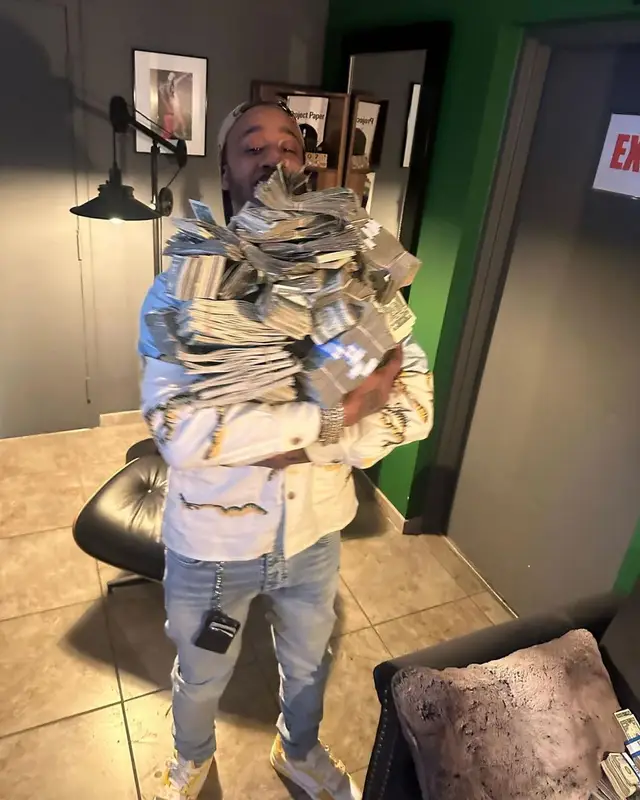 Benny The Butcher outfit in Amiri, Louis Vuitton, and Gucci, 2023