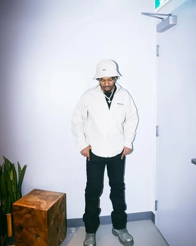 Homixide Beno! outfit in Balenciaga, 2022