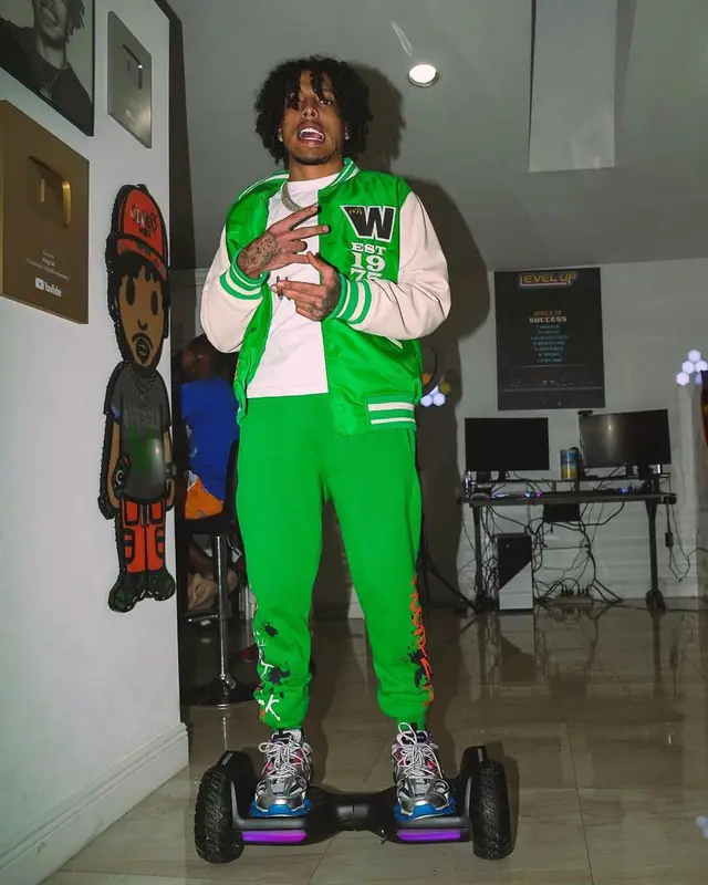 King Cid outfit in Zara and Balenciaga, 2023