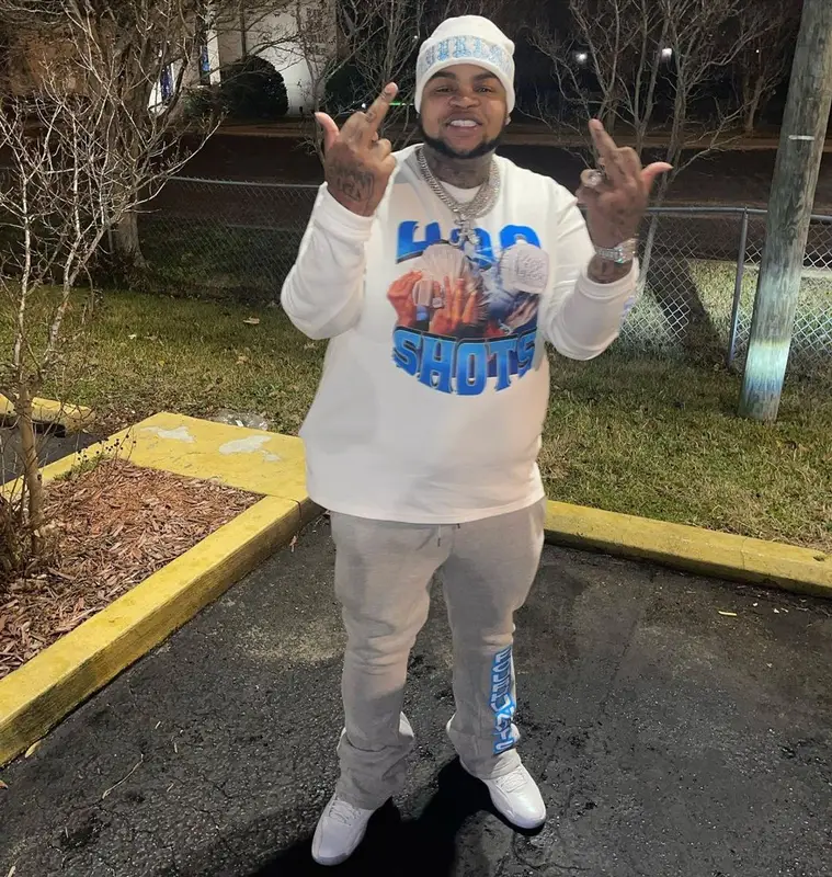 Big Yavo outfit in 400 Shots, Jordan, and Supreme, 2023