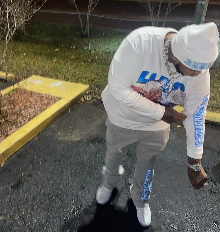 Big Yavo outfit in 400 Shots, Jordan, and Supreme, 2023