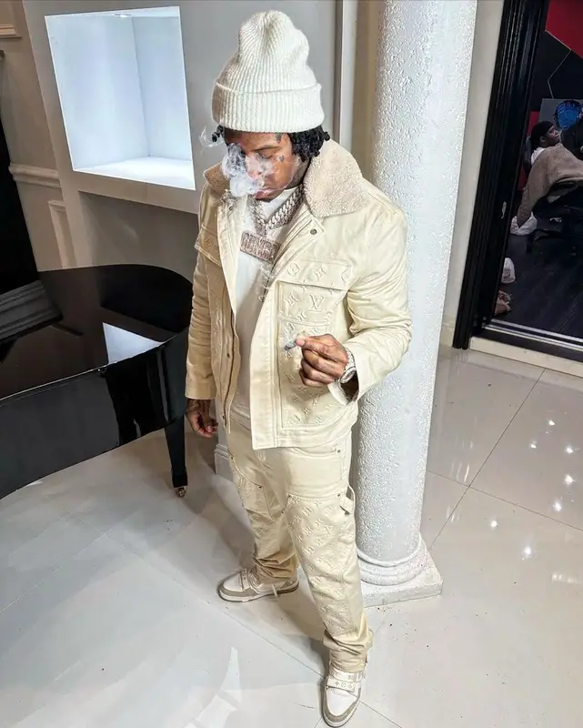 Moneybagg Yo outfit in Louis Vuitton, 2023