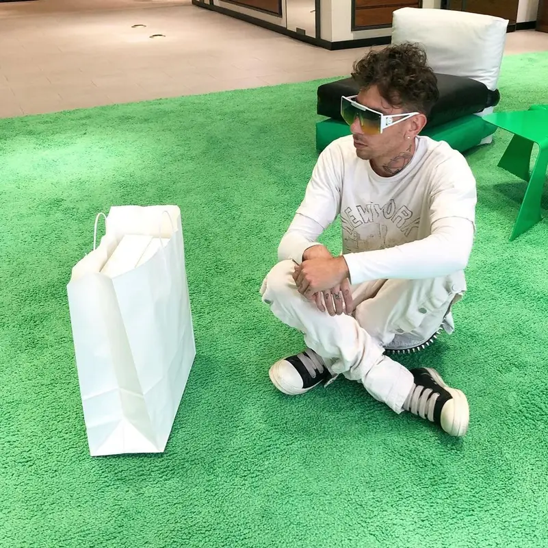 Wrry outfit in Rick Owens and Versace, 2022