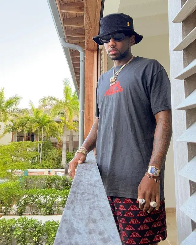 Fabolous outfit in Nike, Gallery Dept., and Travis Scott Merch, 2023